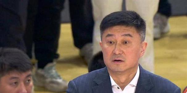 杜锋：球队还在观察大外援对崔永熙的使用目前还有所保护